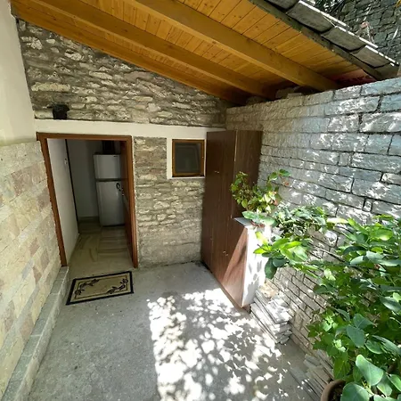 Klajd Daire Gjirokastër