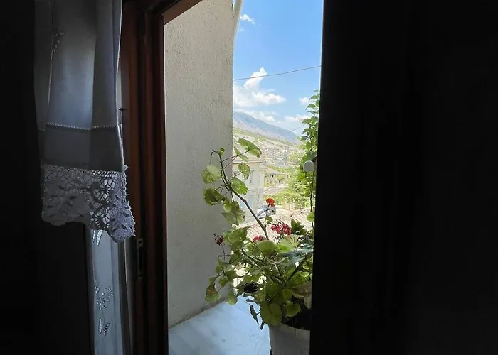 Daire Klajd Gjirokastër